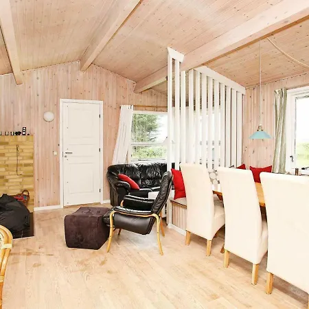 Holiday home Four-bedroom Holiday In Hjorring 5 *